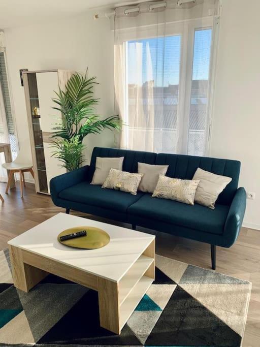 Pourquoi Notre T3 Avec Parking Est Pour Vous ? Apartment Lille Exterior photo